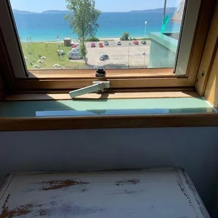 En Playa De Samil Primera Linea De Playa Pe Na Areia Lägenhet Vigo