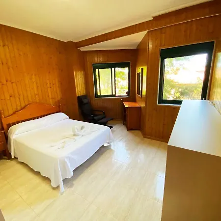 En Playa De Samil Primera Linea De Playa Pe Na Areia * Vigo